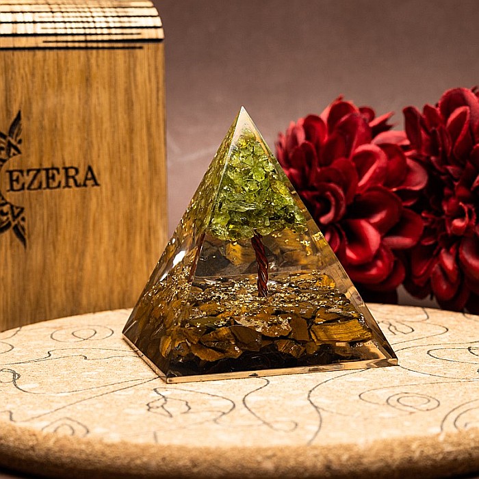 Piramida Orgonica Copacel cu cristale de Peridot si Ochi de Tigru- ❤️ Creeaza energia vietii la tine acasa! [6]
