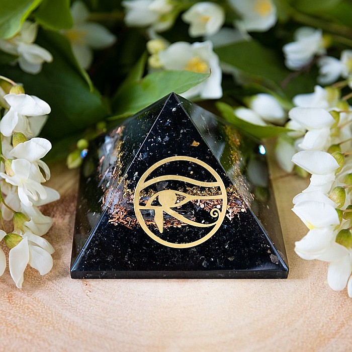 Piramida Orgonica Ebony din Turmalina Neagra, Cuart Alb, Cupru si Simbol Ochiul lui Horus Pentru Protectie Electromagnetica [1]