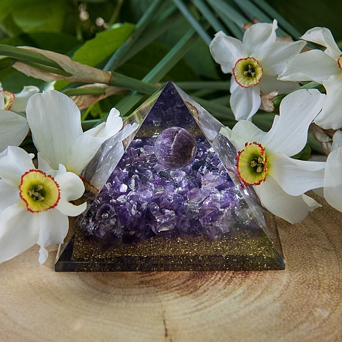 Piramida Orgonica Nathifa cu Cristale si Sfera de Ametist, Praf de Cupru pentru Protectie Impotriva Radiatiilor Electromagnetice [4]