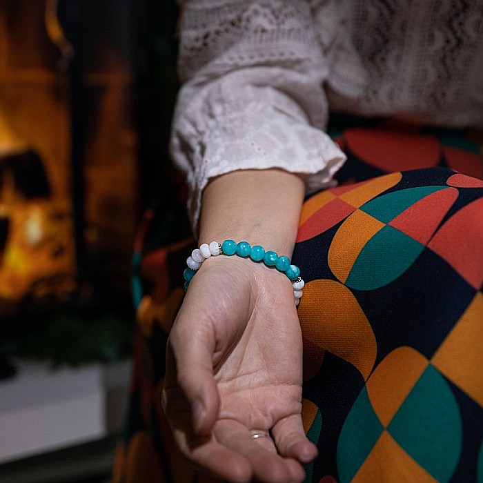 Sandrina, bratara dama handmade pietre semipretioase de Amazonit si Morganite cu charm frunza [3]