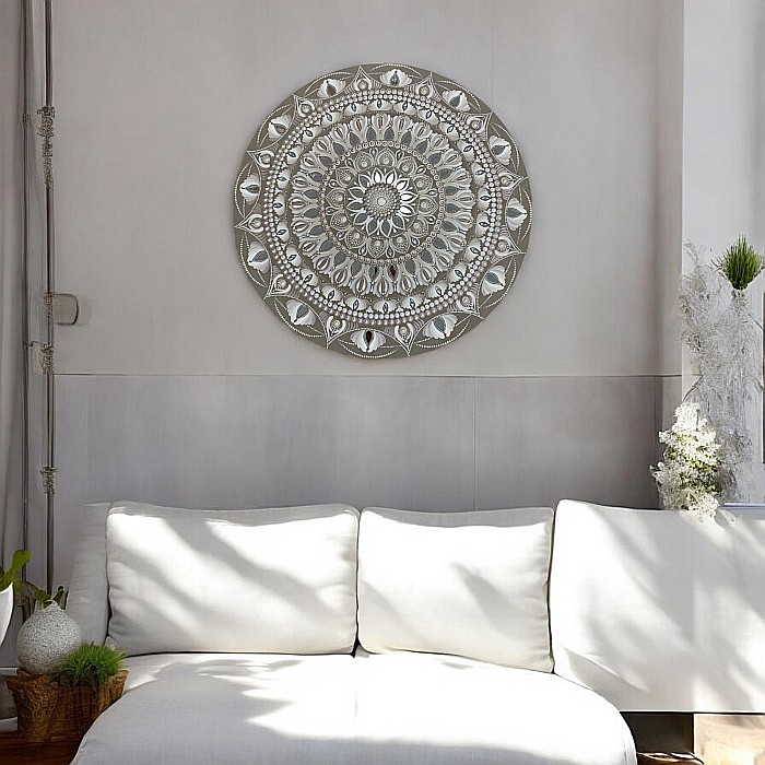 Stralucirea Echilibrului- Tablou Mandala Unicat Pictat Manual în culori acrilice cu oglinzi, 60 cm [3]