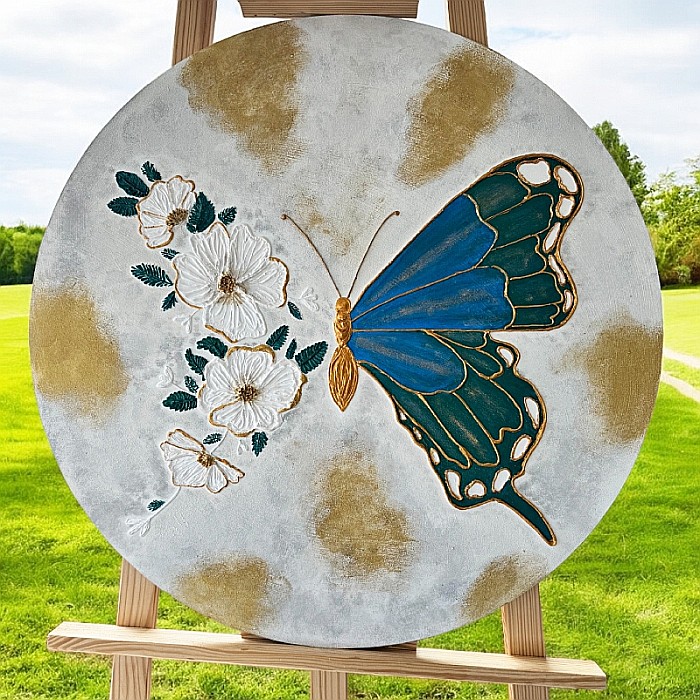 Tablou handmade 'Fluturele Inflorit' realizat pe suport de lemn de 60 cm [2]