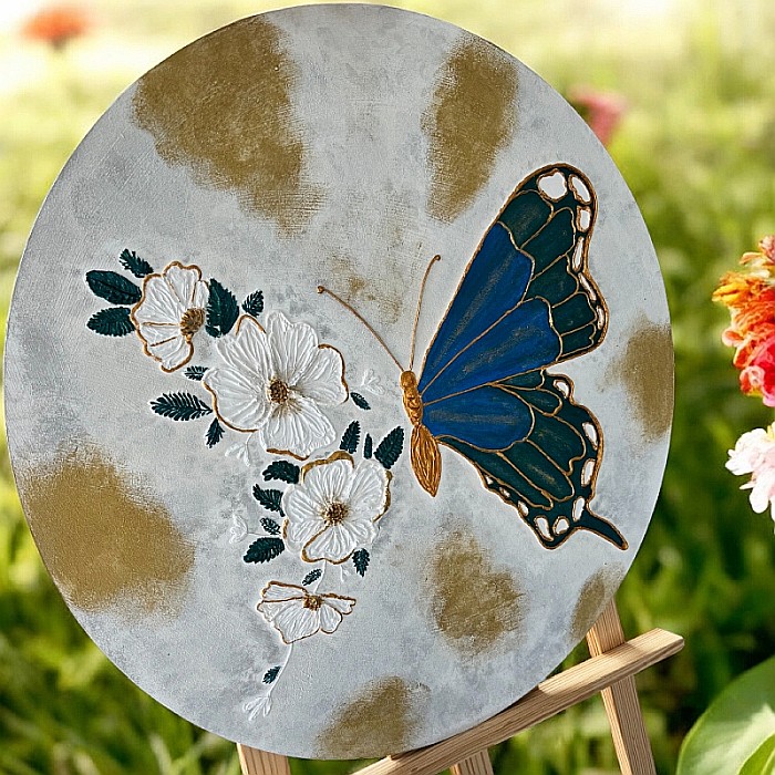 Tablou handmade 'Fluturele Inflorit' realizat pe suport de lemn de 60 cm [3]