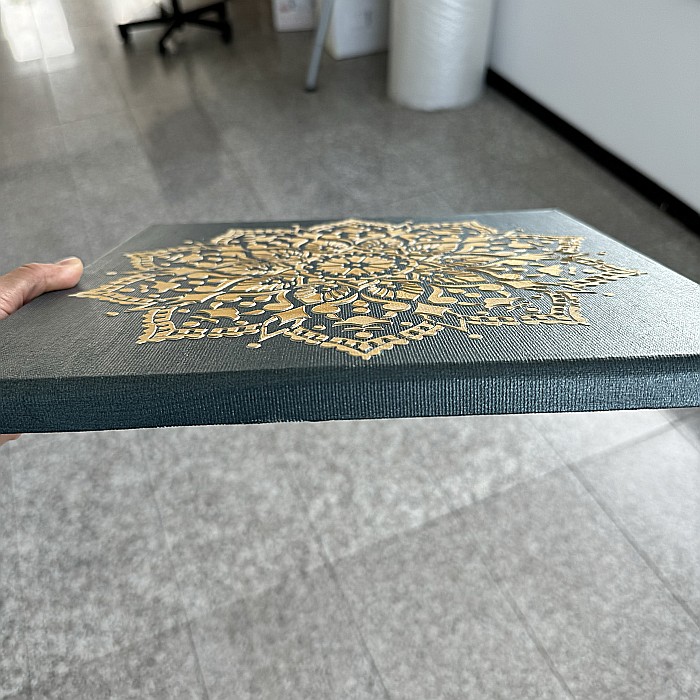 Tablou mandala pe suport canvas realizat cu pasta de structura, 29 cm [3]