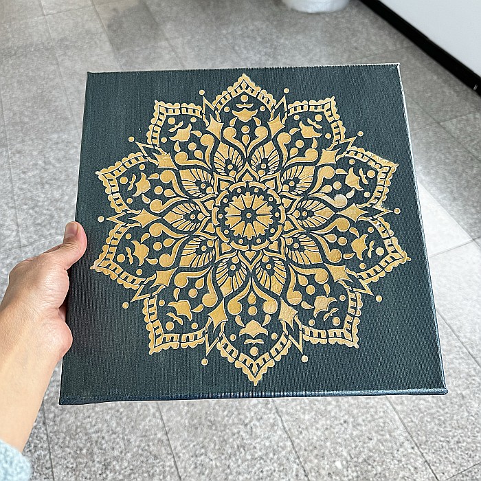 Tablou mandala pe suport canvas realizat cu pasta de structura, 29 cm [2]