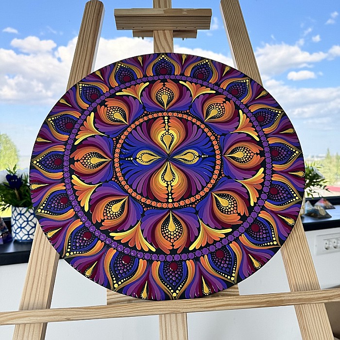 Tablou Purple Mandala Unicat pictat in tehnica punctului pe suport de lemn [1]