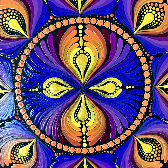 Tablou Purple Mandala Unicat pictat in tehnica punctului pe suport de lemn [2]