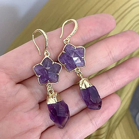 Alege eleganta cu noii cercei din Ametist, piatra bruta, placati cu aur de 18K [1]