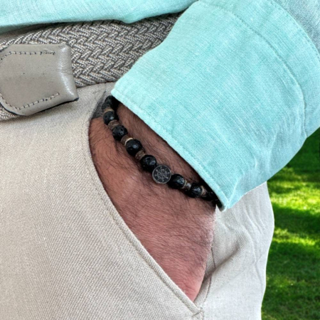 Bratara barbati elastica Thaddeus din pietre de lava si rondele de lemn de cocos cu charm inox [4]