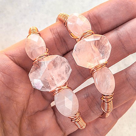 Bratara cuff cu cristal de Cuart Roz, brut, Enyia, placata cu aur de 24K [1]