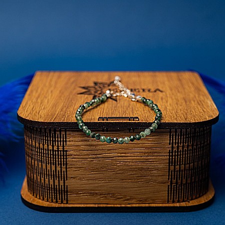 Bratara dama pietre naturale de Smarald fatetat Memphis cu sistem de inchidere din argint [5]