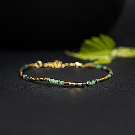 Bratara delicata Boho din pietre semipretioase de Rubin Zoisit placata cu aur de 18K [9]
