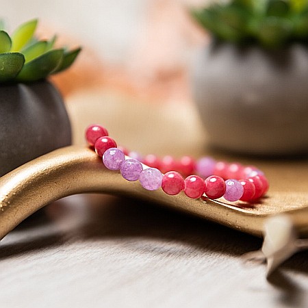 Bratara elastica cu pietre semipretioase fete Namya din cristale de Jad, sfere de 6mm