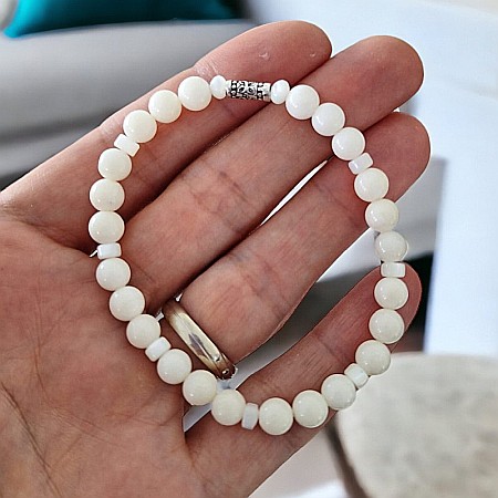 Bratara pietre naturale albe de Coral cu accesorii din Argint 925, Cindy [1]