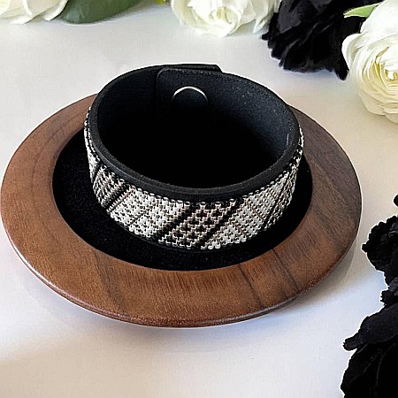 Bratara rigida Lira miyuki negru-argintiu pe suport din piele, 18 cm [2]