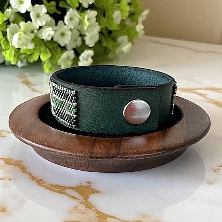 Bratara rigida Lira miyuki verde-argintiu pe suport din piele, 16 cm [4]