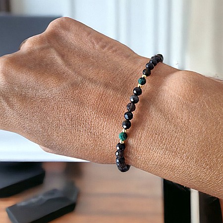 Verde - Bratara Snur dama din pietre naturale Aimee, cristale de Obsidian si Malachit cu accesorii din argint 925