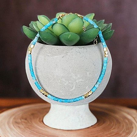 Alama placata cu aur - Bratara Tashi din cristale naturale de Kianit