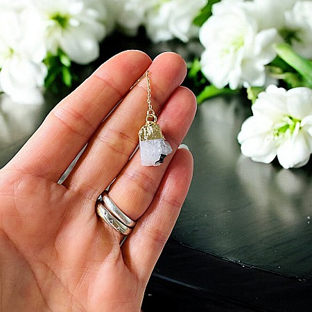 Cercei lungi drop cu cristal brut de Opal Alb Dendritic placati cu aur [5]