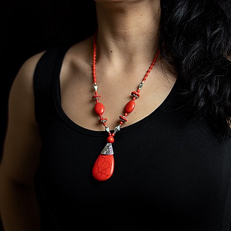 Colier Boho Culoare Rosie, choker piatra naturala vopsita Naira [7]