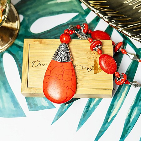 Colier Boho Culoare Rosie, choker piatra naturala vopsita Naira [2]