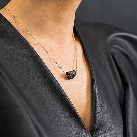 Colier lant cu piatra de turmalina neagra bruta, Aron, placat cu aur de 18K [2]