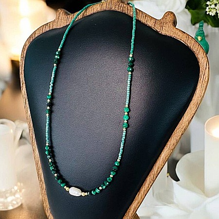 Colier choker Elina din margele Miyuki verde cu Malachit natural si argint placat cu aur 925 [1]