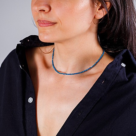 Alama placata cu aur - Colier choker Hetal din pietre semipretioase apatit natural