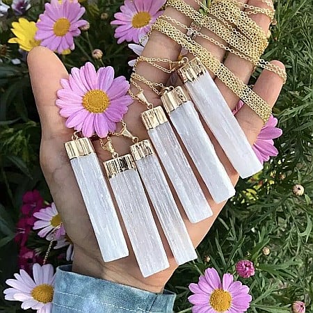 Colier cu pandantiv din cristal de Selenit, piatra semipretioasa bruta, Sunee, placat cu aur de 18K [1]