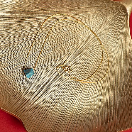 Colier delicat cu piatra naturala de Apatit, Dara, placat cu aur de 18K [7]