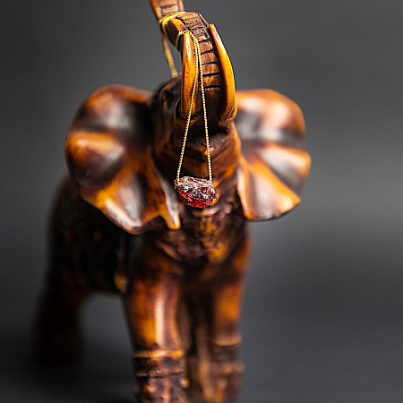 Colier delicat cu piatra naturala de Granat, Dara, placat cu aur de 18K [5]