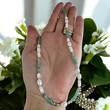 Lanturi / Coliere - Colier elegant choker Lana din Jad verde si perle cu accesorii din argint placat cu aur