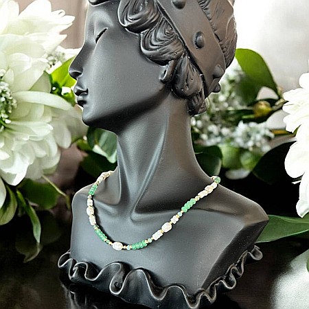 Colier elegant choker Lana din Jad verde si perle cu accesorii din argint placat cu aur [5]