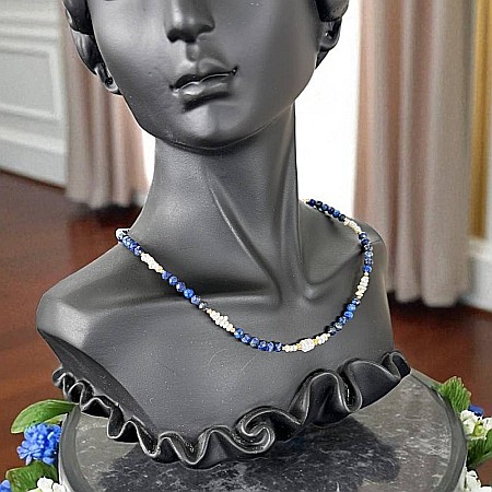 Colier elegant realizat manual din cristale de Lapis Lazuli fatetate si perle de cultura [2]