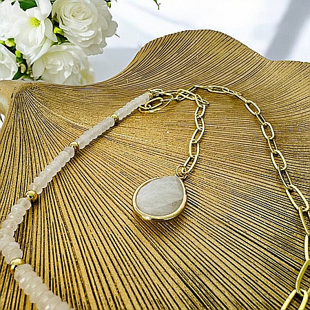 Colier lariat Kira cu piatra lunii in forma de lacrima placat cu aur [8]