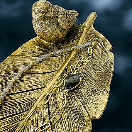 Colier lariat Kira cu piatra naturala labradorit in forma de lacrima placat cu aur [8]