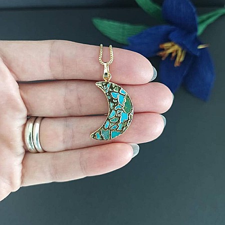 Comunica cu incredere purtand la gat Lantul cu Pandantiv Turcoaz Moon placat cu aur de 18K [7]