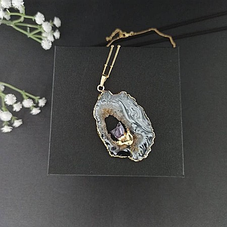 Lant cu Pandantiv Cristale Agat Druzy cu insertie de pietre semipretioase de Ametist, Surabhi, placat cu aur [6]