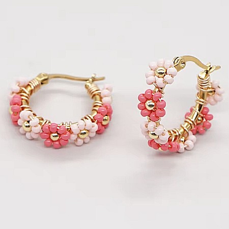 Alama placata cu aur - Lasa energia feminina sa curga, cercei rotunzi roz boho din margele Miyuki