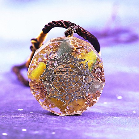 Medalion Orgonic Cristale Aventurin si Topaz Irene, simbol SriYantra [5]