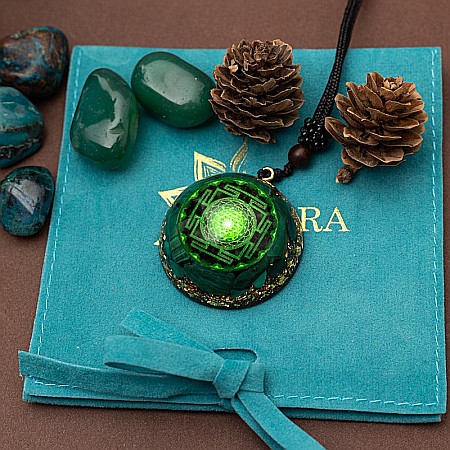 Medalion Orgonit Hara din pietre semipretioase de Malachit [6]