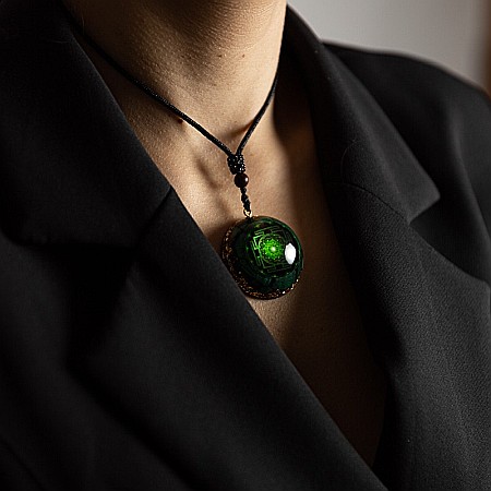 Medalion Orgonit Hara din pietre semipretioase de Malachit [1]