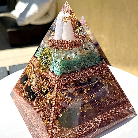 Orgoni - Orgon - Calcedonie albastra, Simbol Ohm