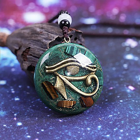 Pandantiv Orgonic pentru femei si barbati din cristale de Malachit si Ochi de Tigru cu simbol Ochiul lui Horus [2]