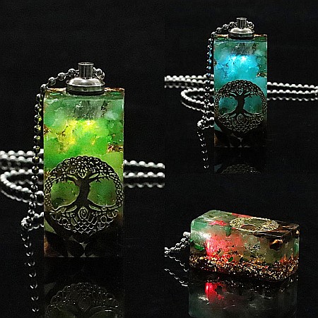 Bijuterii Ochi Tigru - Pandantiv orgonic Ronan cu Lumina Led, diferite culori, din cristale de Ochi de Tigru si Cuart Verde cu simbol Copacul Vietii