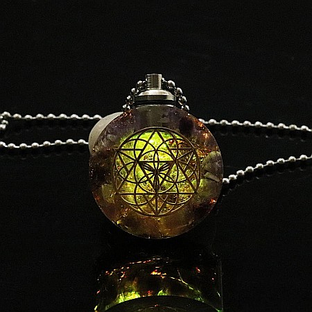 Pandantiv orgonit din Ametist cu lumina LED, Andor, simbol Samanta Vietii [1]