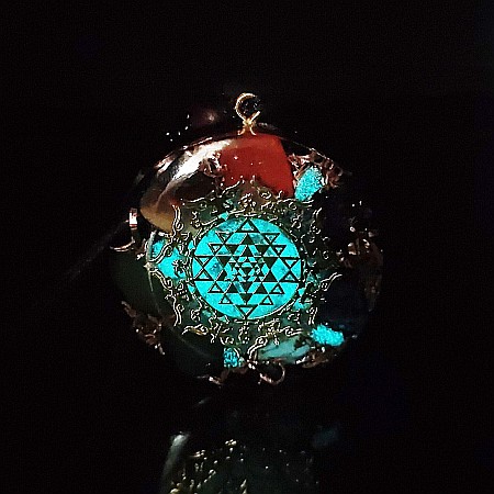 Bijuterii Topaz - Pandantiv pietre semipretioase 7 Chakre orgonit Cybele, simbol SriYantra