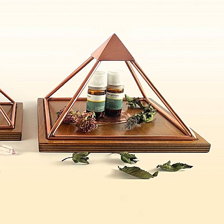 Piramida Meru cupru realizata manual cu diagrama sacra Sri Yantra activata, pentru incarcare, energizare, Feng Shui, Meditatie [3]