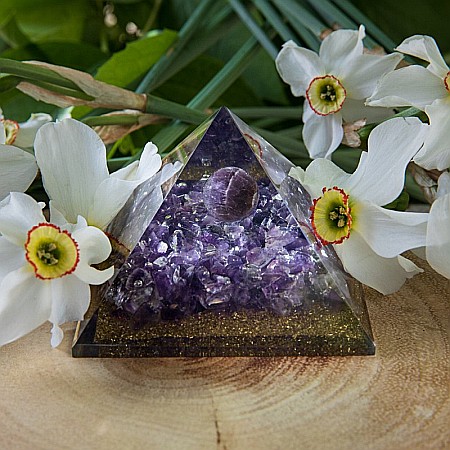 Piramida Orgonica Nathifa cu Cristale si Sfera de Ametist, Praf de Cupru pentru Protectie Impotriva Radiatiilor Electromagnetice [3]