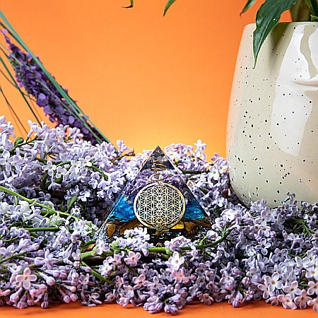 Piramida Orgonica Oseye din Pietre Semipretioase din Ochi de Tigru, Cristale de Acvamarin, Ametist si Simbol Floarea Vietii [2]